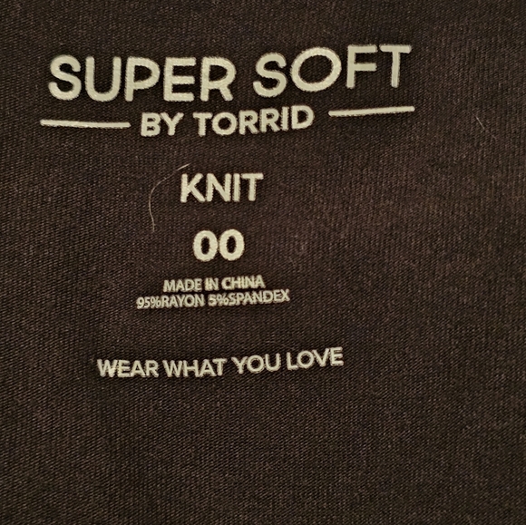 Torrid Midi Slub Rib‎ Knit Hanky Hem Skater Dress with pockets Size 00 - Picture 4 of 4